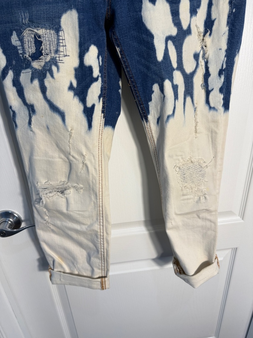 Zara Woman Dip-Dye Two-Tone Distressed Cropped Jeans - Blue and Cream Size 6 - Picture 2 of 8